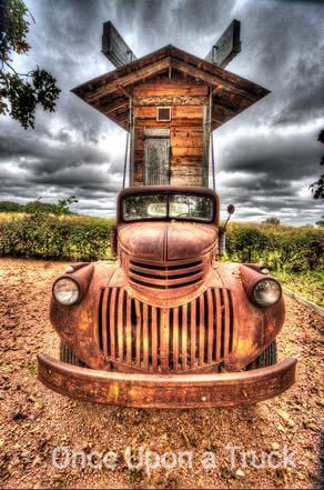 Old Magnolia Pearl Truck 2